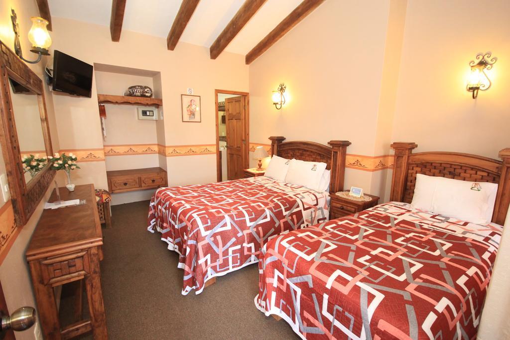 Hotel La Casa De Mama San Cristóbal de Las Casas الغرفة الصورة