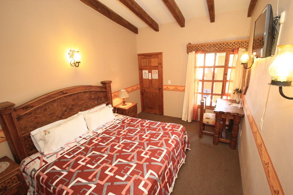 Hotel La Casa De Mama San Cristóbal de Las Casas الغرفة الصورة